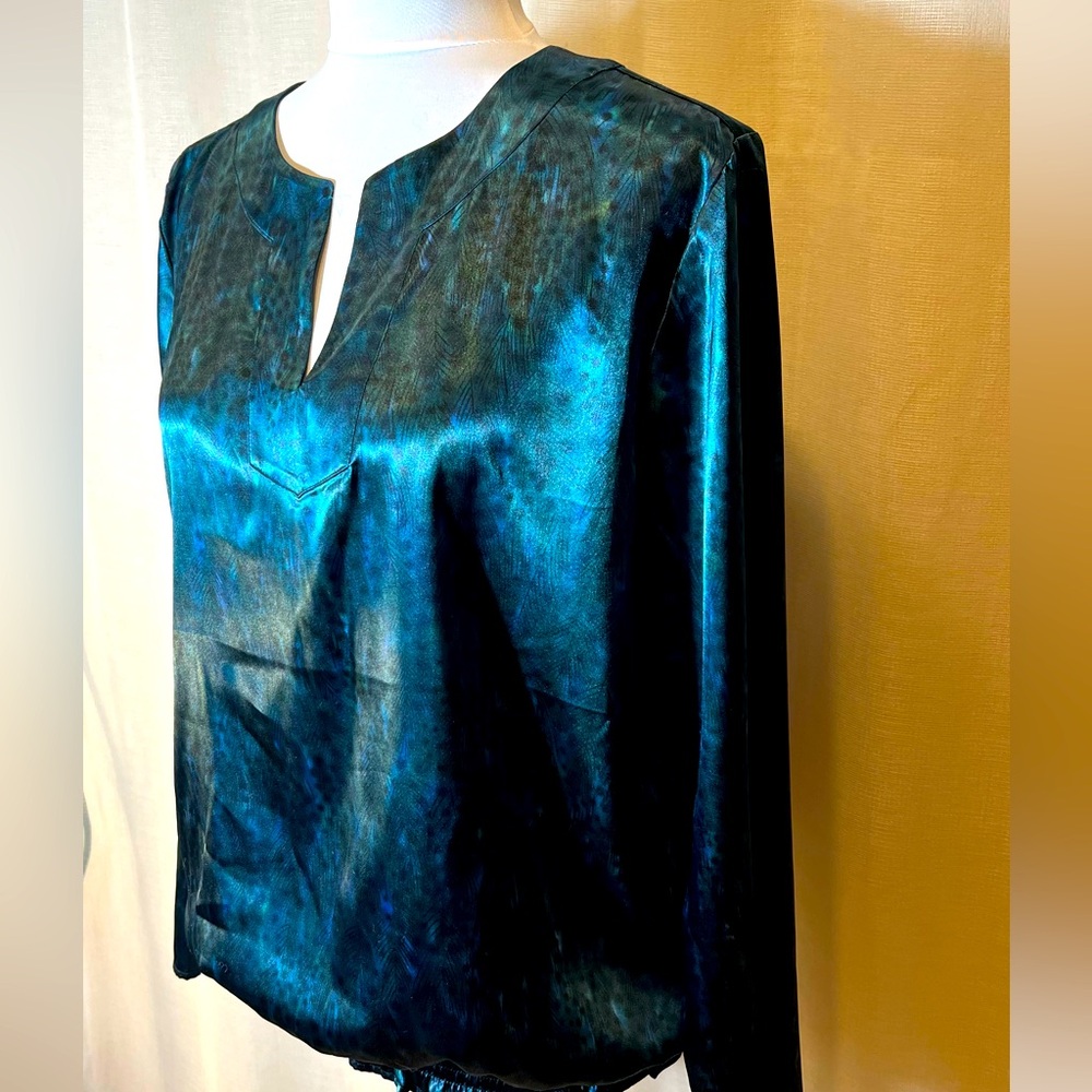 Chico's Blue Women's Silky long sleeve top size 1